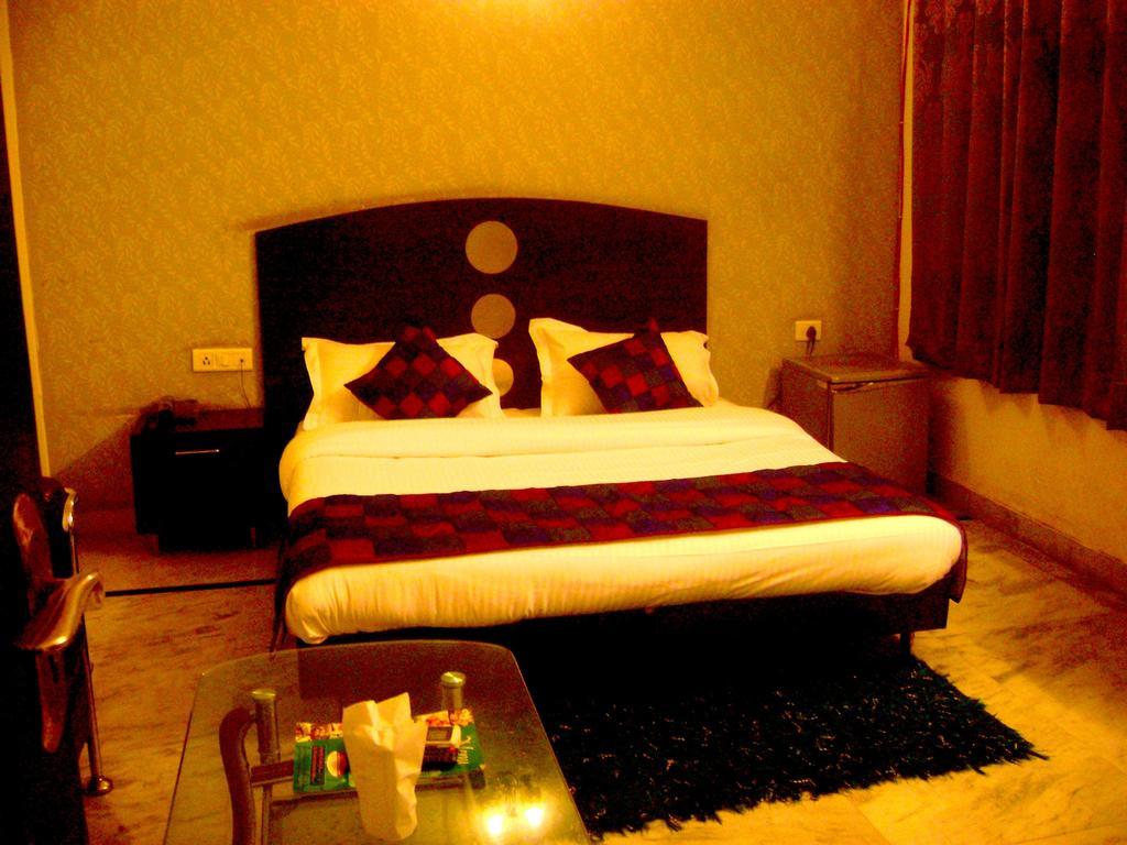 Hotel Mandakini Palace Delhi  Oda fotoğraf