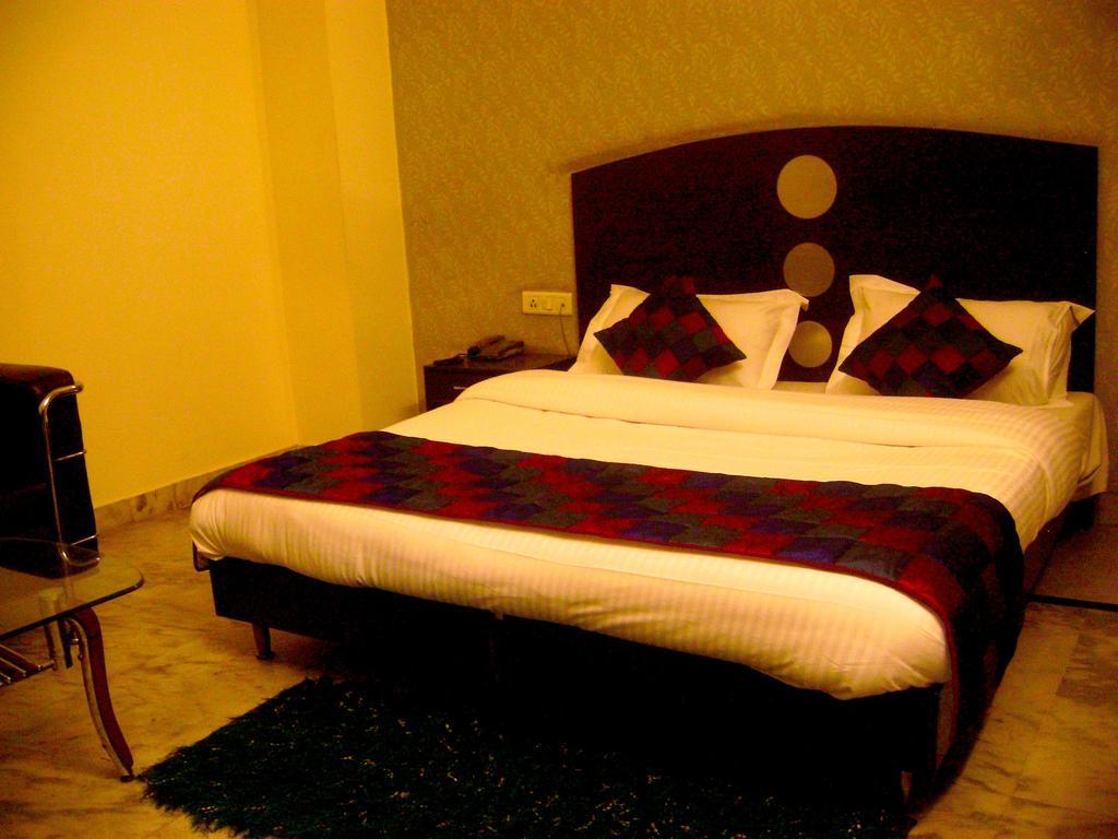 Hotel Mandakini Palace Delhi  Oda fotoğraf