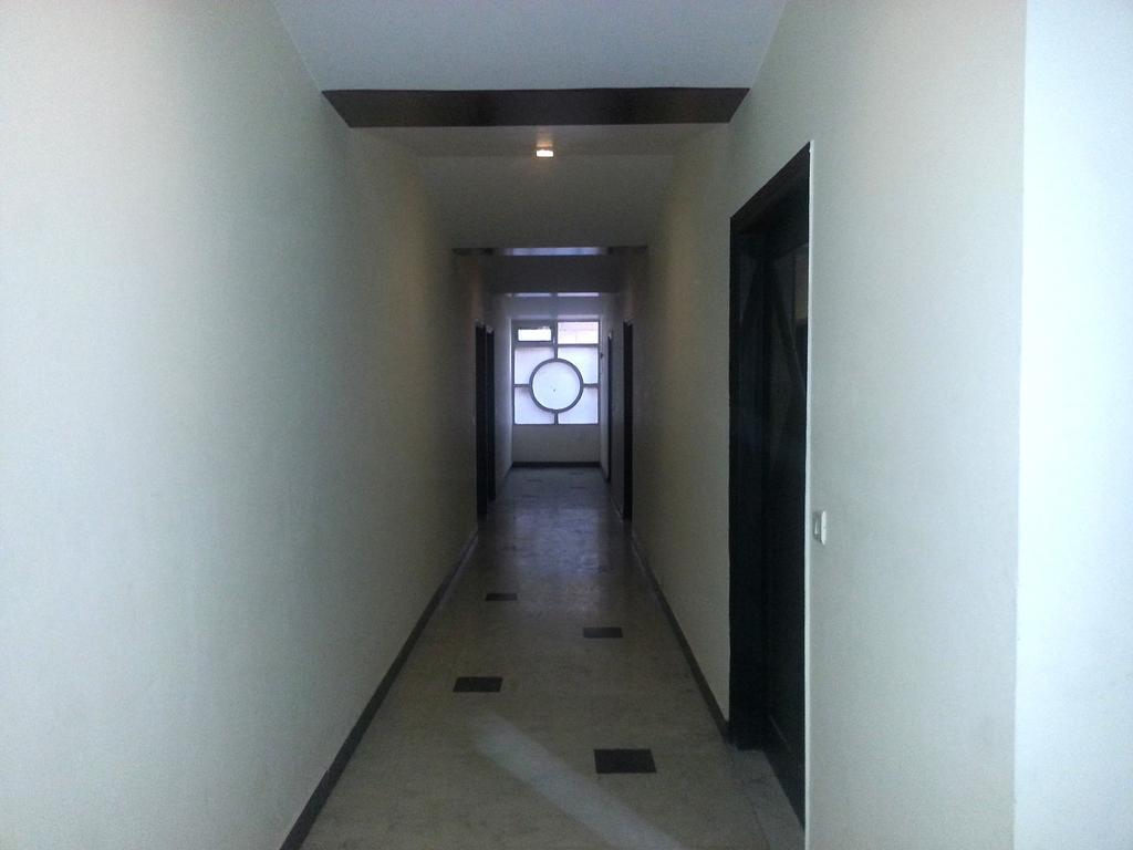 Hotel Mandakini Palace Delhi  Dış mekan fotoğraf
