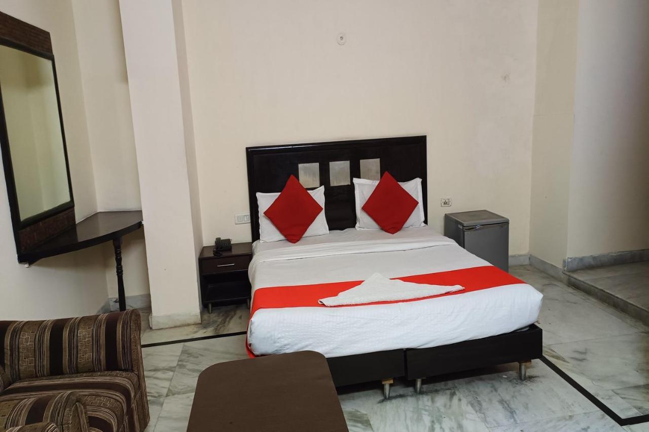 Hotel Mandakini Palace Delhi  Dış mekan fotoğraf